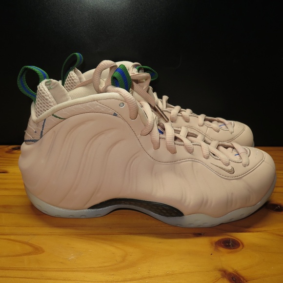 particle beige foamposites